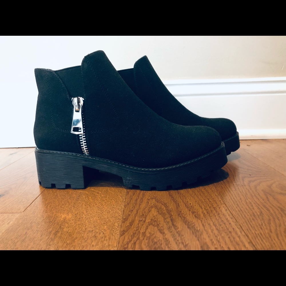 Dunes slip on boots